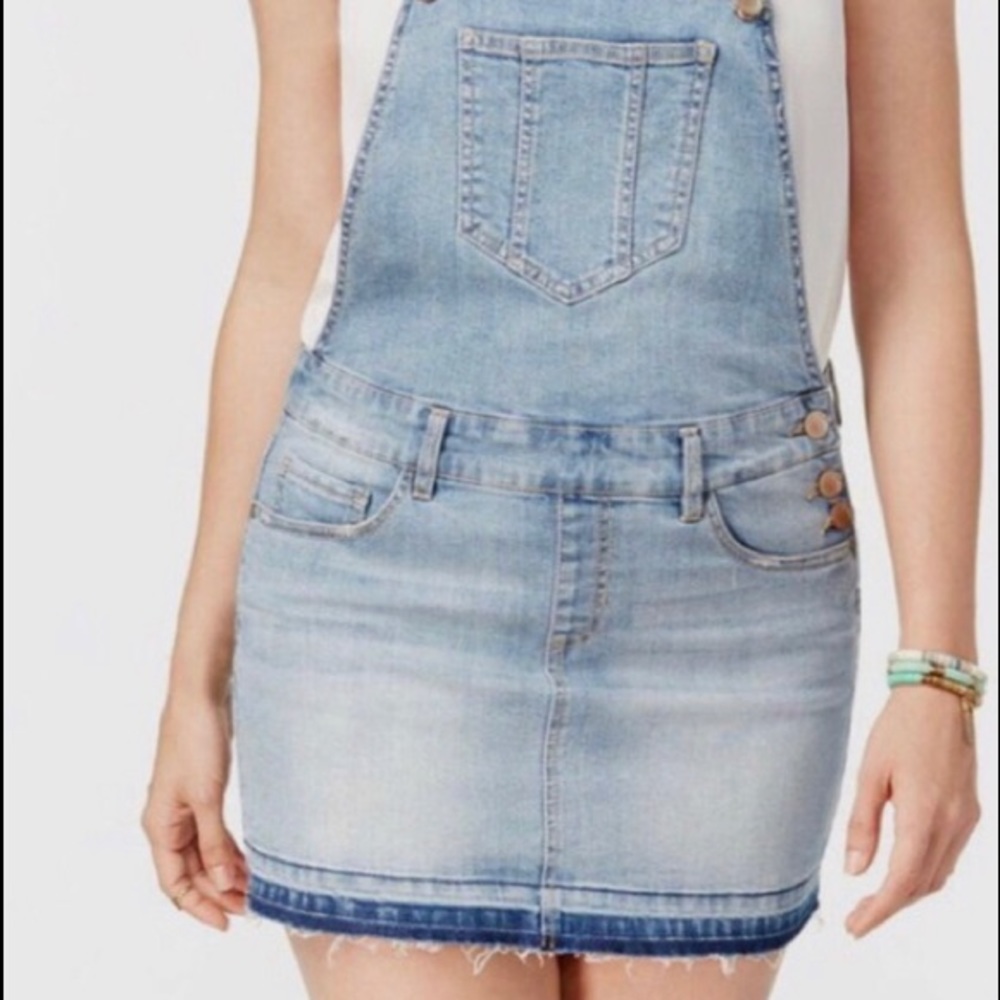 🎉HP🎉 Dollhouse denim skirt overalls